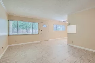 Photo #2: 2588741 Listing 