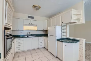 Photo #6: 2588741 Listing 