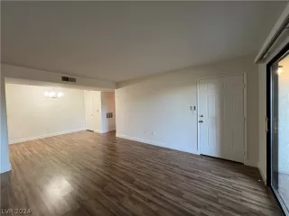 Photo #6: 2588743 Listing 