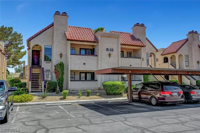 MLS: 2588823 Condo For Sale