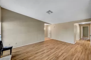 Photo #3: 2588823 Listing 