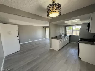 Photo #4: 2588834 Listing 