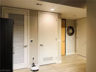 Photo #2: 2588866 Listing 