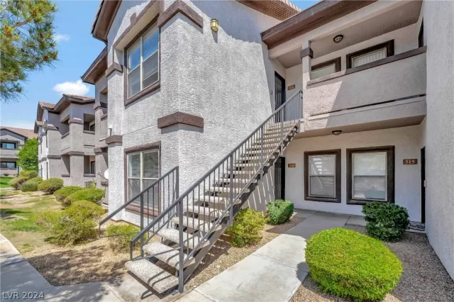 MLS: 2588880 Condo For Sale