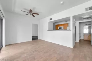 Photo #3: 2588880 Listing 