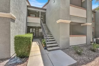 Photo #2: 2588896 Listing