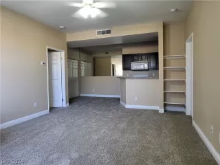 Photo #1: 2588902 Listing 