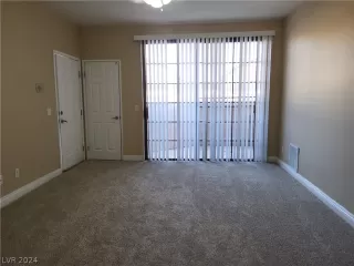 Photo #3: 2588902 Listing 