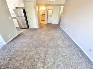 Photo #2: 2588924 Listing 