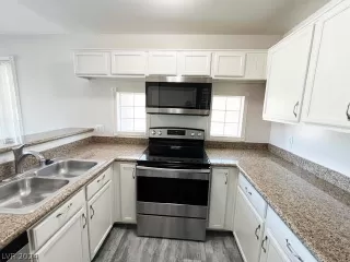 Photo #4: 2588924 Listing 