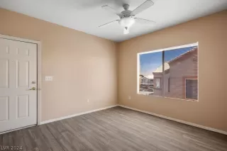 Photo #4: 2588926 Listing 