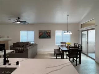 Photo #2: 2588927 Listing