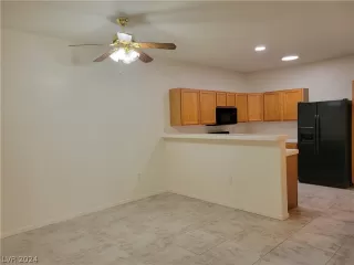 Photo #3: 2588946 Listing 