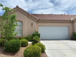 Photo #2: 2588957 Listing 