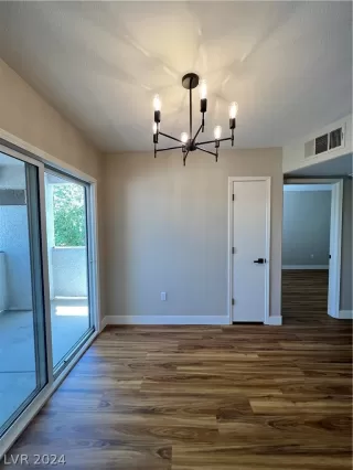 Photo #3: 2588964 Listing 