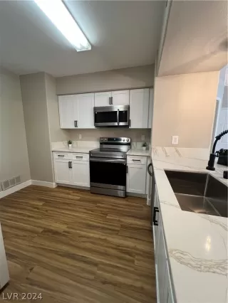 Photo #4: 2588964 Listing 