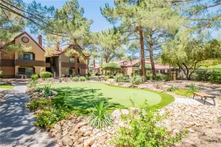 Photo #1: 2588977 Listing 