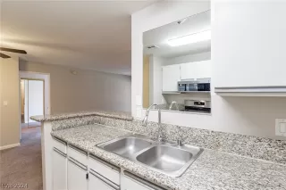 Photo #6: 2588977 Listing 