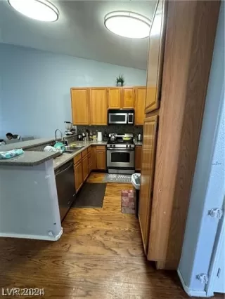 Photo #5: 2588992 Listing 