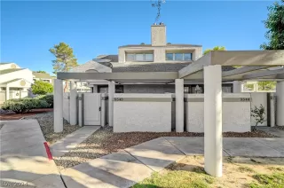 Photo #3: 2589023 Listing