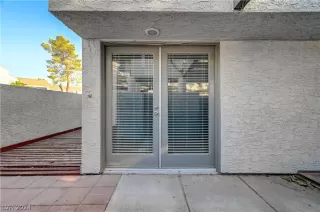 Photo #6: 2589023 Listing