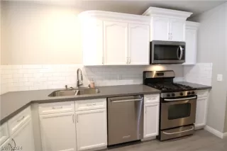 Photo #6: 2589025 Listing 