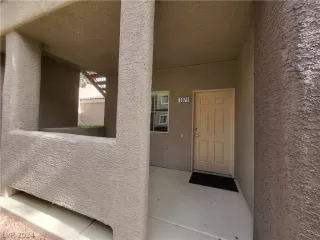 Photo #2: 2589046 Listing
