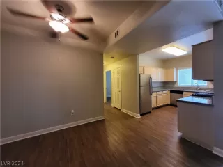 Photo #6: 2589046 Listing