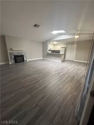 Photo #6: 2589055 Listing 