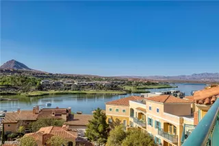 Photo #1: 2589085 Listing 