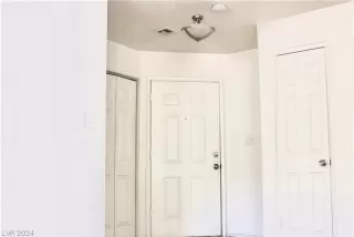 Photo #2: 2589086 Listing 