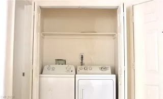 Photo #3: 2589086 Listing 