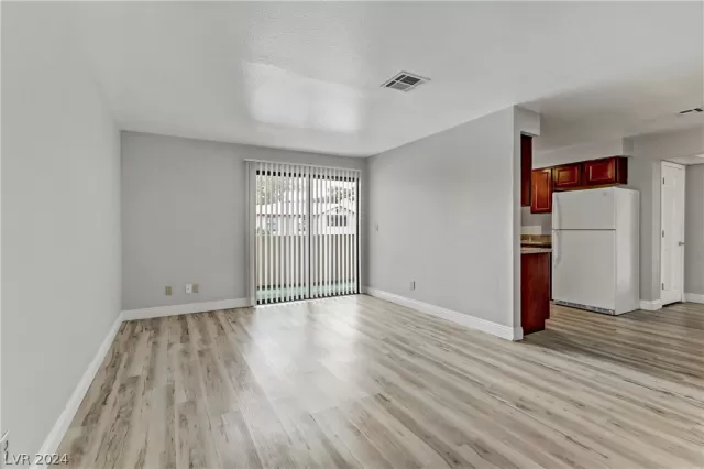 MLS: 2589110 Condo For Sale