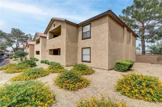 Photo #1: 2589110 Listing 