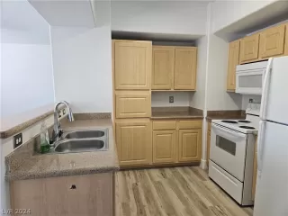 Photo #2: 2589129 Listing 