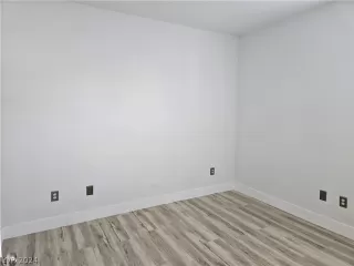 Photo #4: 2589129 Listing 