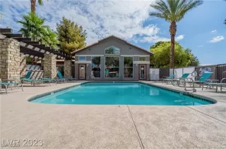 Photo #4: 2589131 Listing 