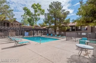 Photo #6: 2589131 Listing 