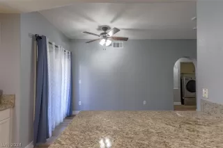 Photo #5: 2589149 Listing 