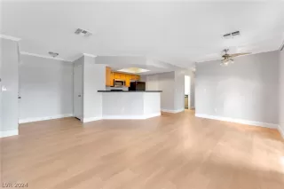 Photo #4: 2589152 Listing 