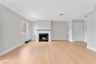 Photo #5: 2589152 Listing 