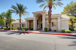 Photo #1: 2589162 Listing 