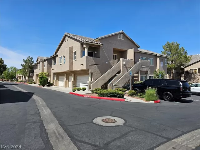 MLS: 2589168 Condo For Sale