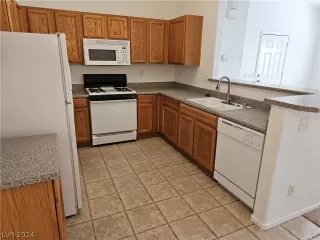 Photo #2: 2589168 Listing 