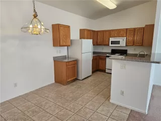 Photo #3: 2589168 Listing 