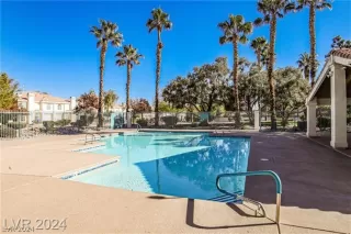 Photo #2: 2589210 Listing 