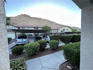 Photo #4: 2589214 Listing