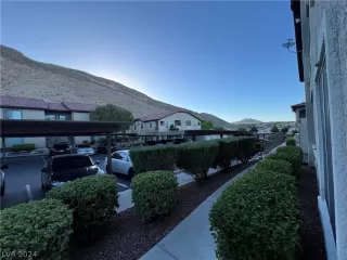 Photo #5: 2589214 Listing