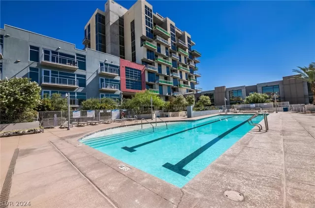 MLS: 2589217 Condo For Sale