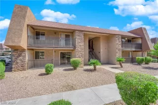 Photo #1: 2589218 Listing